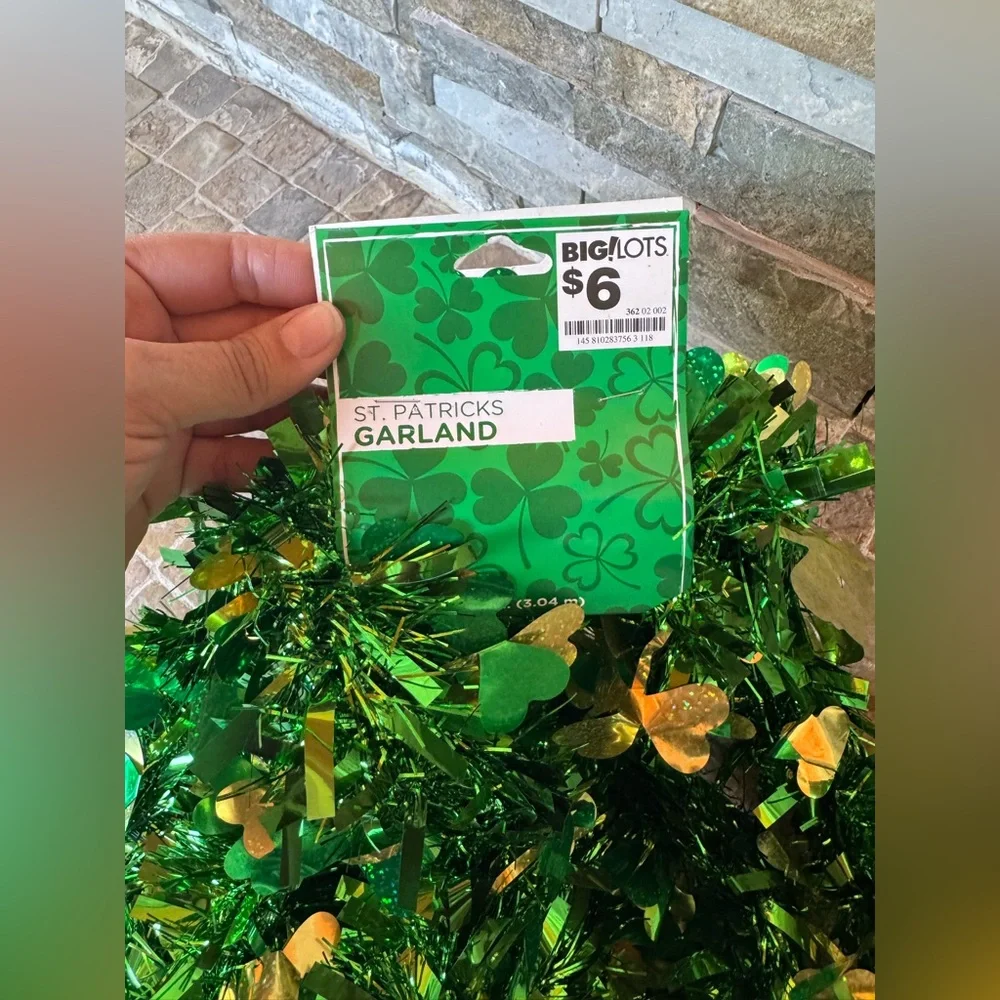 St. Patrick's Day Party Decoration Set - Green and Gold